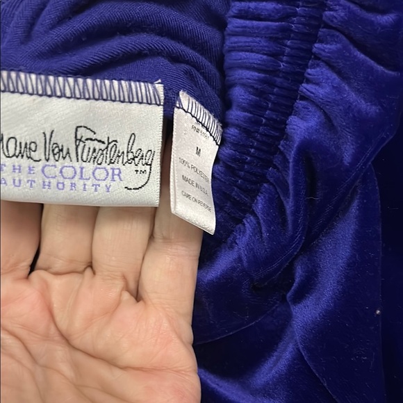 Elegant Purple Velvet Women's Two Piece Set - Picture 6 of 6